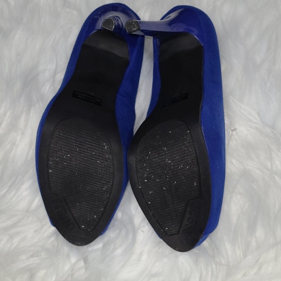 💙Guess suede blue shoes- size 6 - Picture 3 of 10